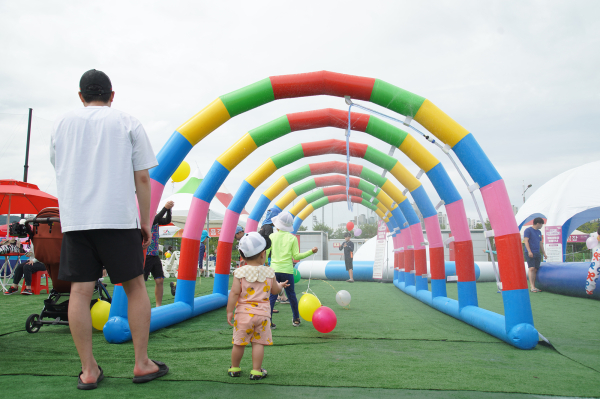 지난 22일 성연면 왕정리 687번지 일원에서 열린 여름 테마파크 개장식 모습
