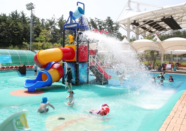 태안군 어린이 물놀이 시설 모습.