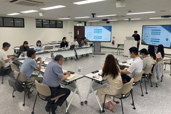 지난달 30일 목원대 LINC 3.0 사업단 세미나실에서 열린 상반기 성과점검 전체회의 모습.