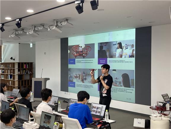 KAIST과학영재교육연구원과 ‘AI 마스터 클래스’ 교육 운영