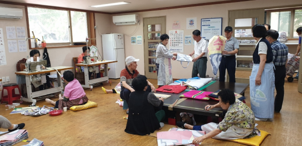 폐현수막 재활용 마대, 장바구니 제작 및 배부