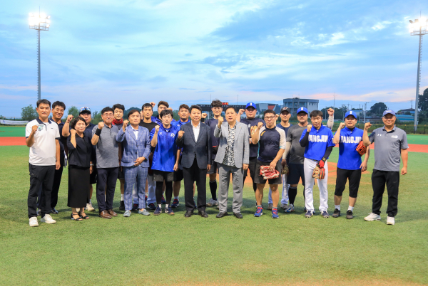 오성환 당진시장 종목별 선수단 격려 단체사진