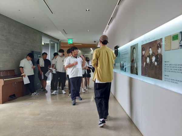 지역 문학관 특별프로그램 ‘신동엽 만나는 날’ 행사 진행