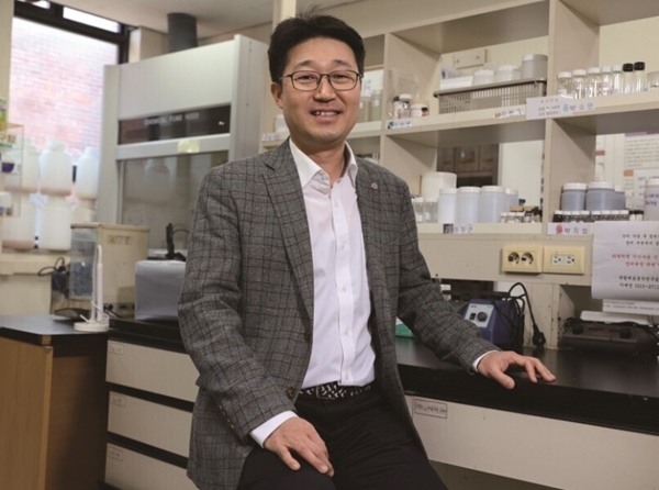 한남대학교 김운중 교수