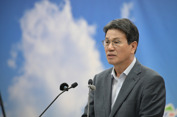 김돈곤 청양군수 9월 브리핑 모습