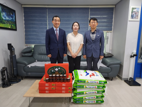 26일 진행된 추석명절 맞이 사회복지시설 위문품 전달 기념사진