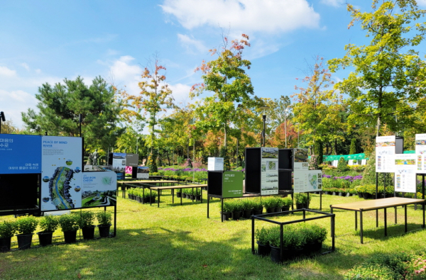 한밭대학교 산업디자인학과 학생들이 꾸민 팝업 갤러리 프로젝트 전시 모습