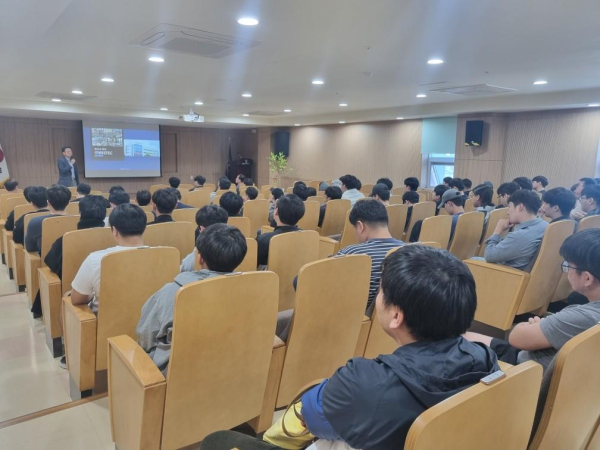 기계시스템과 재학생 대상 취업특강 실시