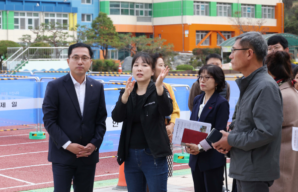 세천초등학교를 방문한 박희조 동구청장