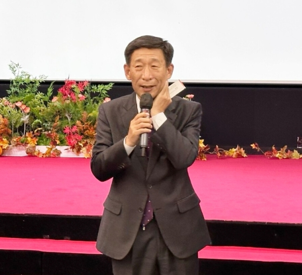 기념사를 하는 김찬배 진흥원장/진흥원 제공