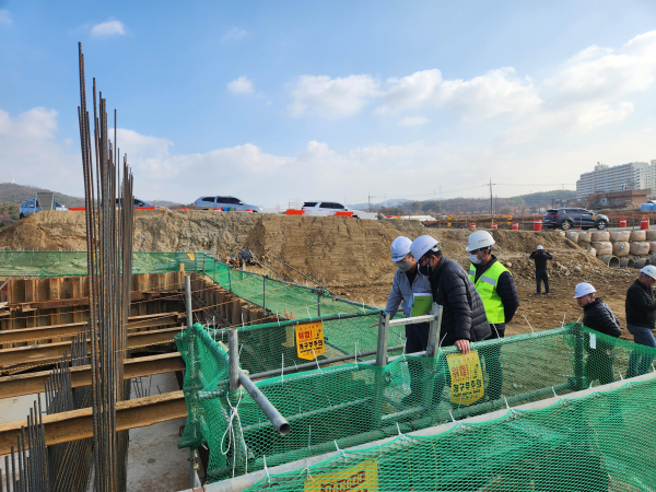 지난해 동절기 대비 건설현장 점검 모습(건설본부)