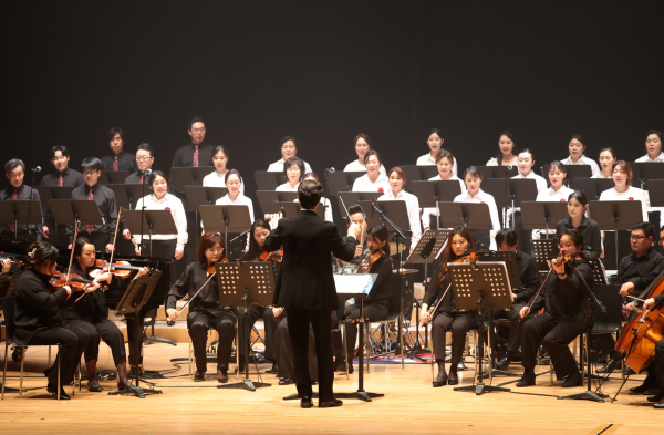 지난 5월 30일 열린 태안군립합창단 제16회 정기연주회 모습.