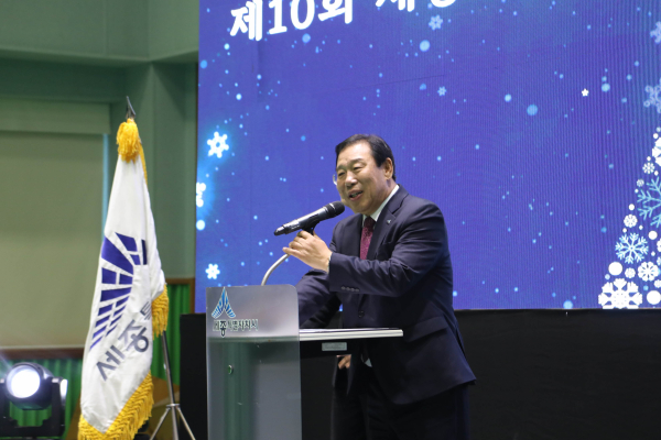 장애인체육인의 밤 행사에서 최민호 시장 기념사 모습