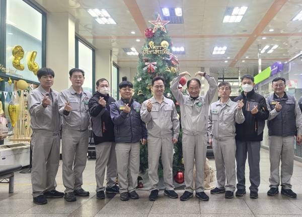 대전공장, 크리스마스 트리 점등식 모습