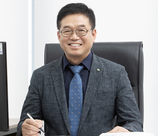 이영환 산학부총장