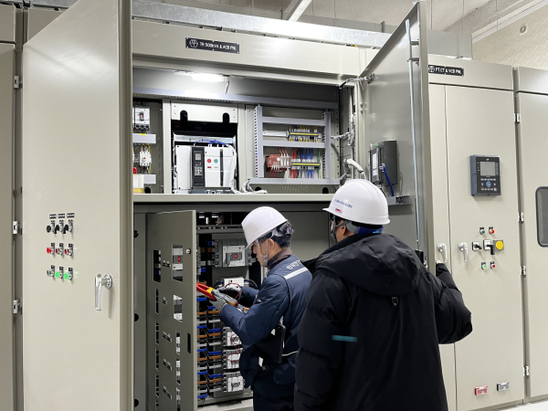 예산 1100년 기념관 수영장 전기시설 특별 점검 모습