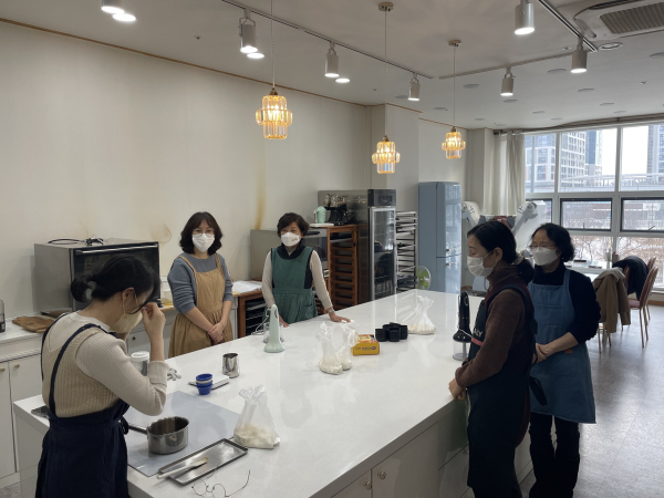 아이돌보미 문화지원 프로그램 진행 모습