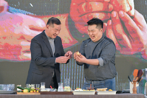 ‘제7회 겨울공주 군밤축제’와 ‘2024 대한민국 알밤박람회 in공주’ 현장 모습