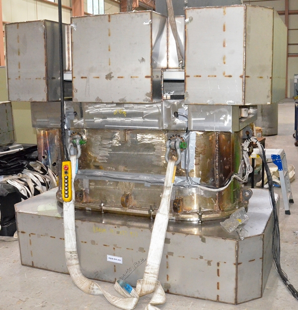 KTC-360 운반용기는 중수로 사용후핵연료 60다발이 담긴 바스켓을 2열 3단 적재할 수 있어 총 360다발을 운반할 수 있다.