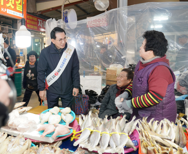 이완섭 서산시장, 설 명절맞이 동부전통시장 방문