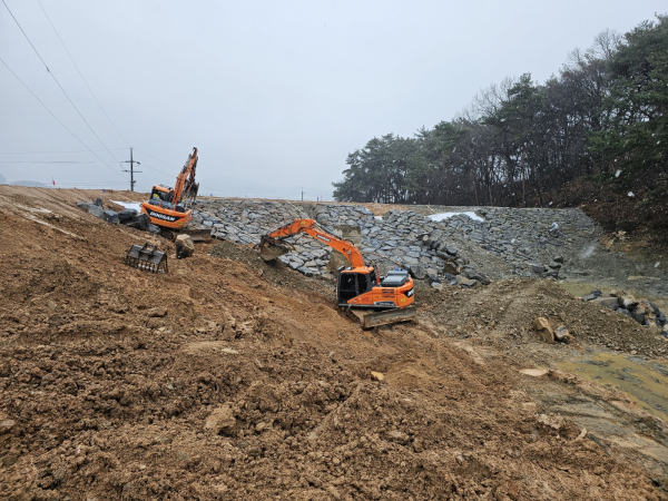 영농대비 농업기반 정비사업, 계룡면 저수지 정비사업 사진