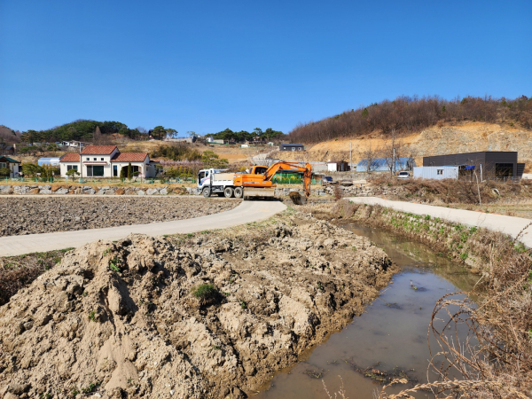 하천 수해 복구공사 모습