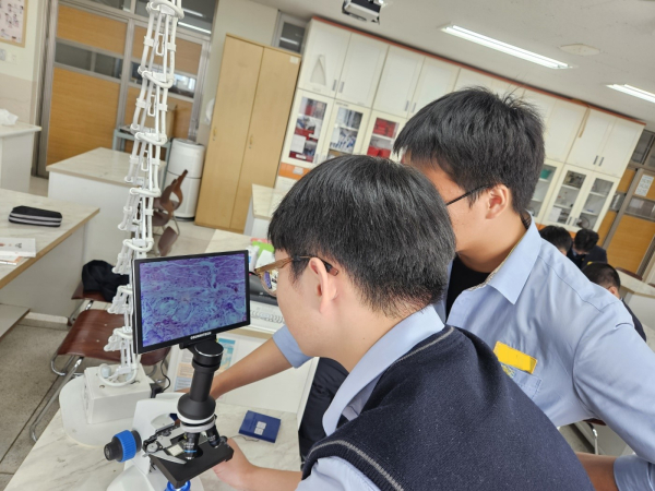 지능형 과학교실 운영 모습 (대전고 활동 모습)