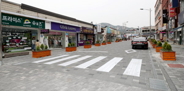 5일장 예정지인 태안읍 ‘걷고 싶은 거리’ 모습.