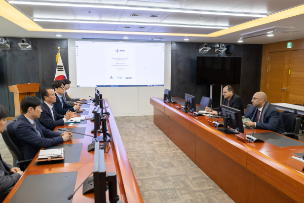 지난 2일 충남 태안 본사에서 UAE 신재생에너지 투자 공기업인 마스다르(Masdar)와 ‘아즈반(Ajban) 1.5GW(기가와트) 태양광 사업 적기 준공을 위한 전략회의’를 진행했다