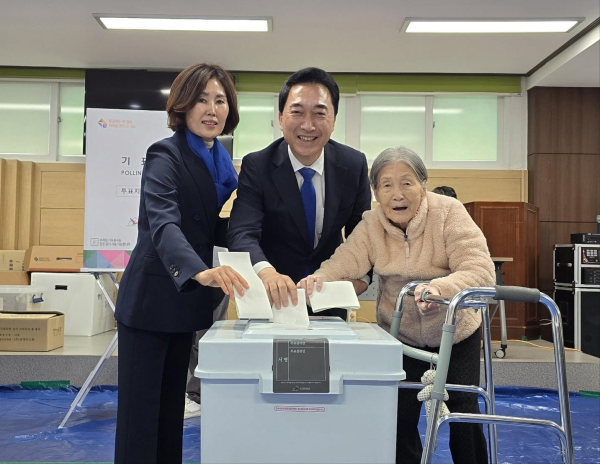 박수현 후보 사전투표 모습