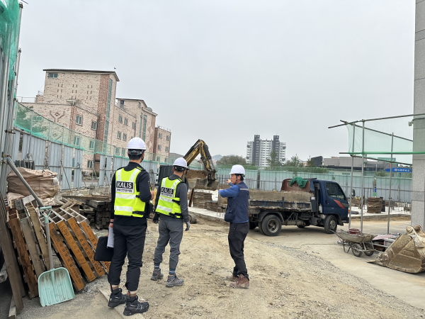 부강마실공방현장 시공자 현장코칭 모습