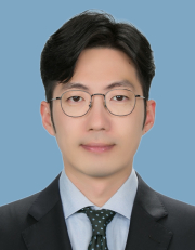 졸업생 현명한씨