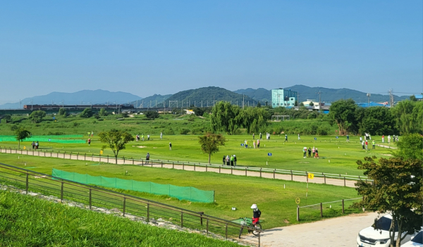 예산군 무한천 파크골프장