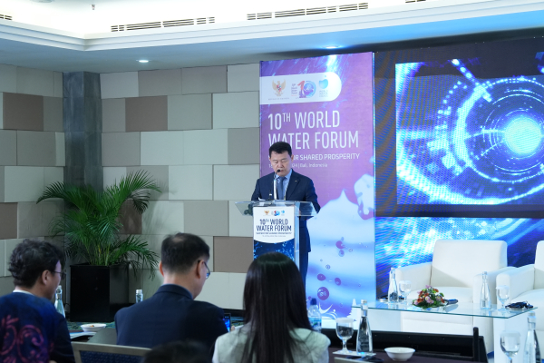 윤석대 한국수자원공사 사장은 21일 인도네시아 발리에서 열린 세계물포럼 중 K-water 특별세션을 통해 3대 초격차 기술을 선보이며 디지털에 기반한 물관리의 새로운 패러다임을 제시했다