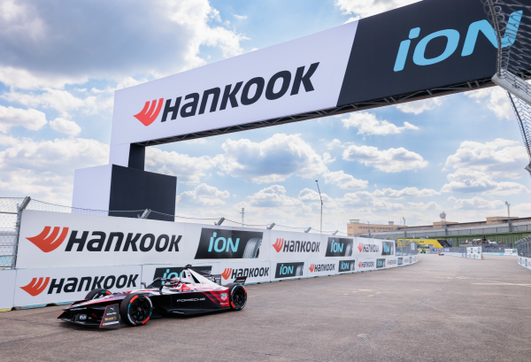 한국타이어 후원 포뮬러 E 시즌10 2024 베를린 대회 장면 참고용 이미지