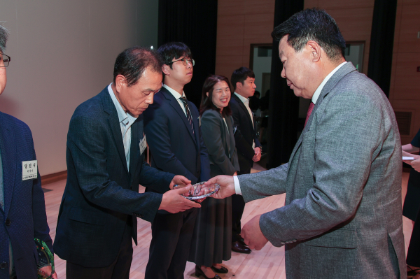 ‘2023회계 지방 세정 종합평가’ 우수기관 선정 수상 모습