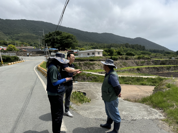 지하수 부존성 조사 현장사진 (부지 현황 조사)