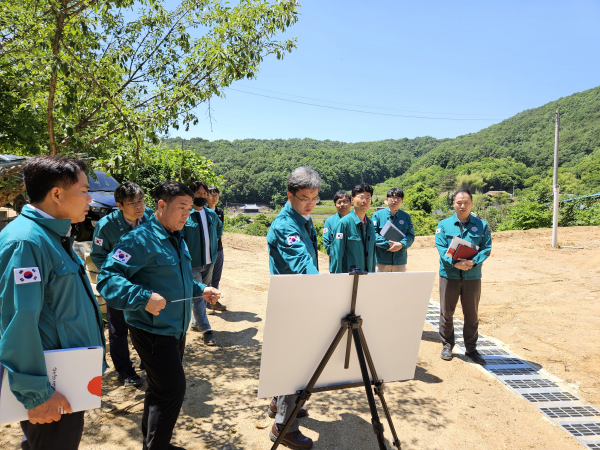 온직천 및 해남리(산사태)의 복구 공사  점검 모습