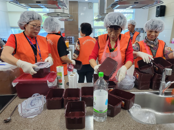 서산시농업기술센터 생활과학실에서 진행된 막장만들기 행사
