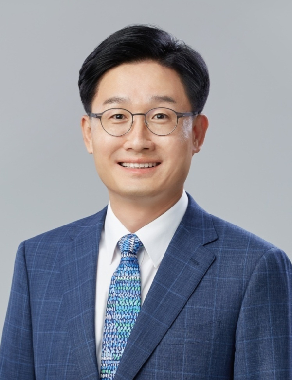 신현성 신임 조직위원장