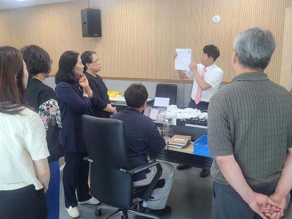 투개표 절차 체험 장면