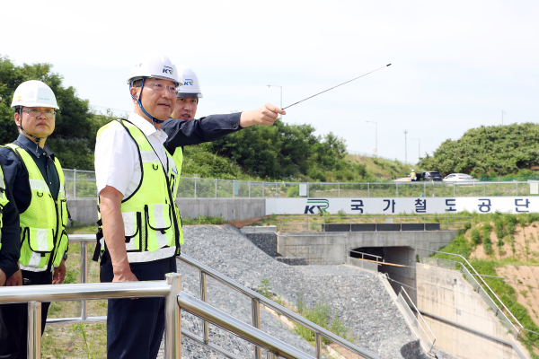 이성해 이사장, 충북선 중부내륙선 수해복구 현장점검 모습
