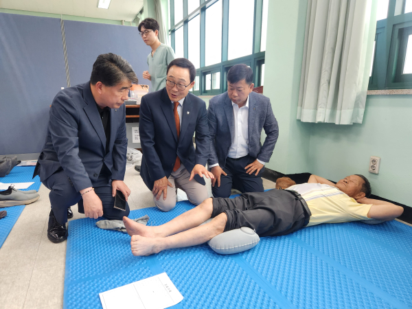 탄천농협 농촌왕진버스 운영 모습