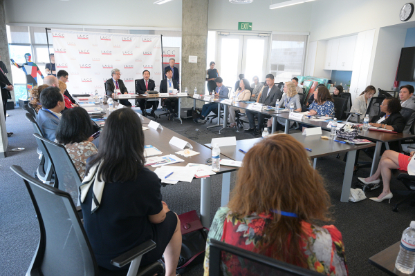 LA시티대학 방문 모습