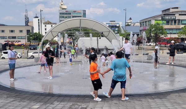 금암바닥분수광장