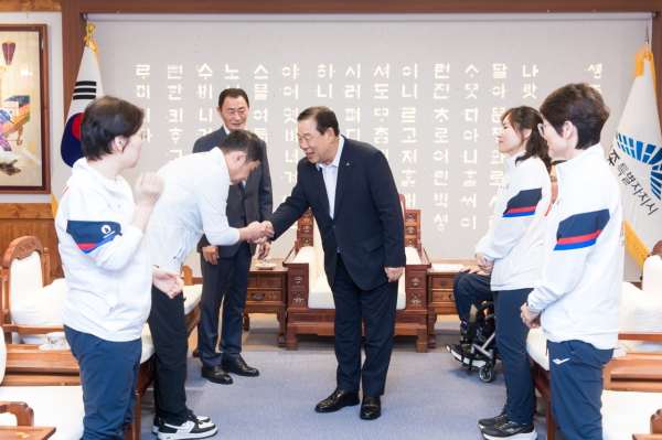 최민호 시장, 2024 파리패럴림픽 출전 선수 격려 모습