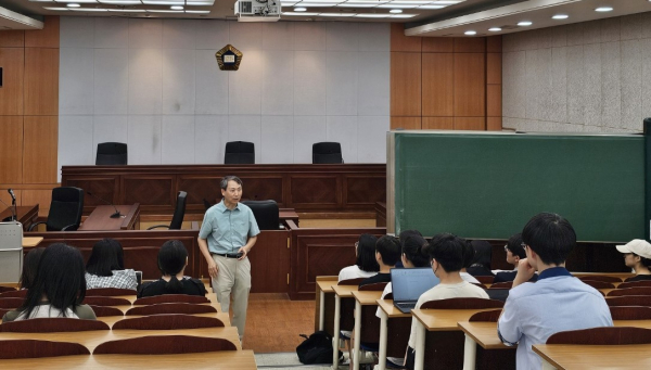 법률센터 ‘고교 로스쿨’ 운영 사진
