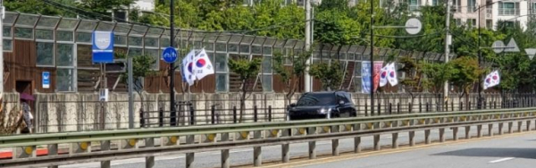 국가 기념일과 국경일을 중심으로 나라사랑 태극기 달기 운동 추진