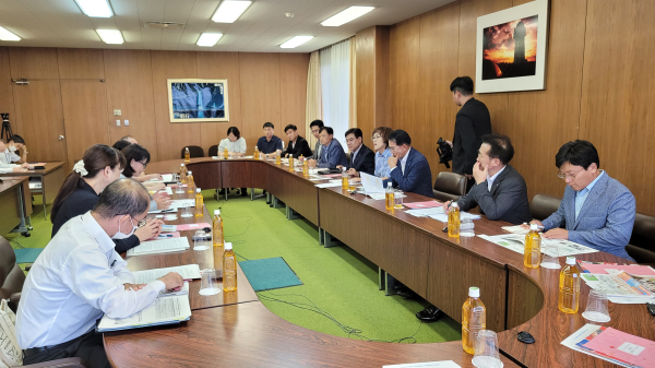 이완섭 서산시장이 지난 8월 28일 아카시시를 방문해 아동 보육 등 보육정책을 주제로 간담회를 가졌다.