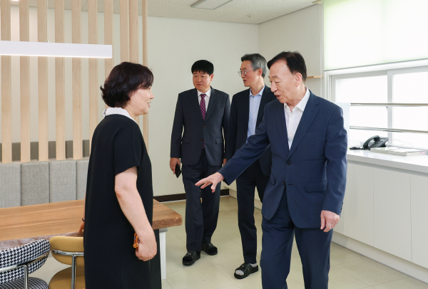 설동호 교육감, 대전하기초 늘봄학교 현장 방문 모습